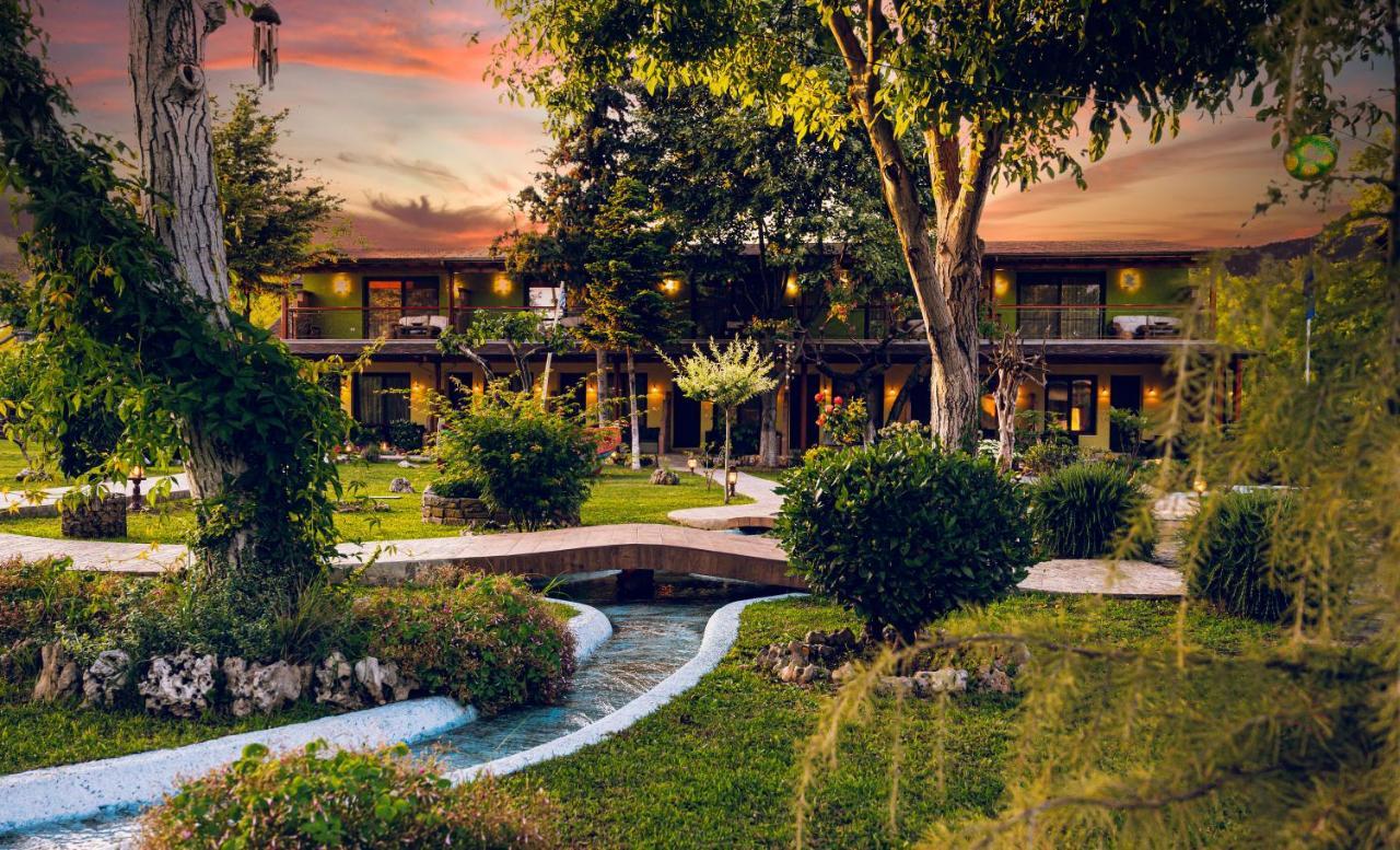 Simi Luxury Suites Pláka Litókhoro Eksteriør bilde