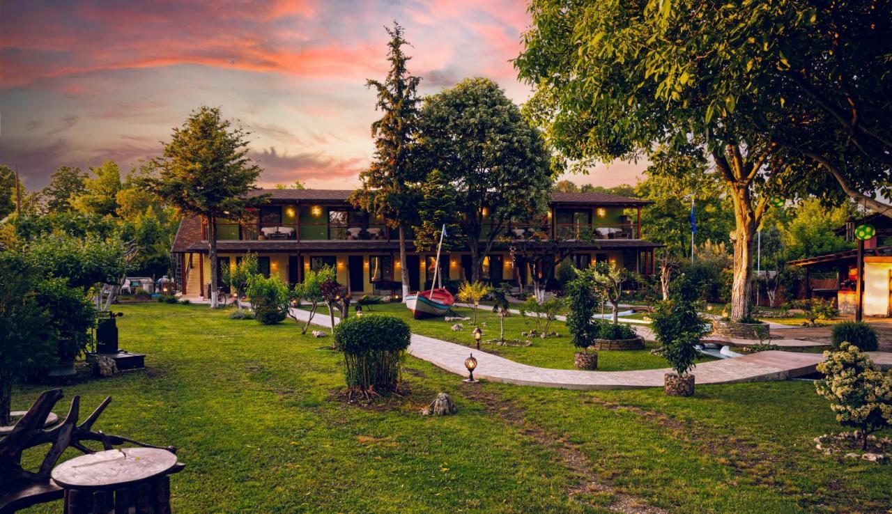 Simi Luxury Suites Pláka Litókhoro Eksteriør bilde