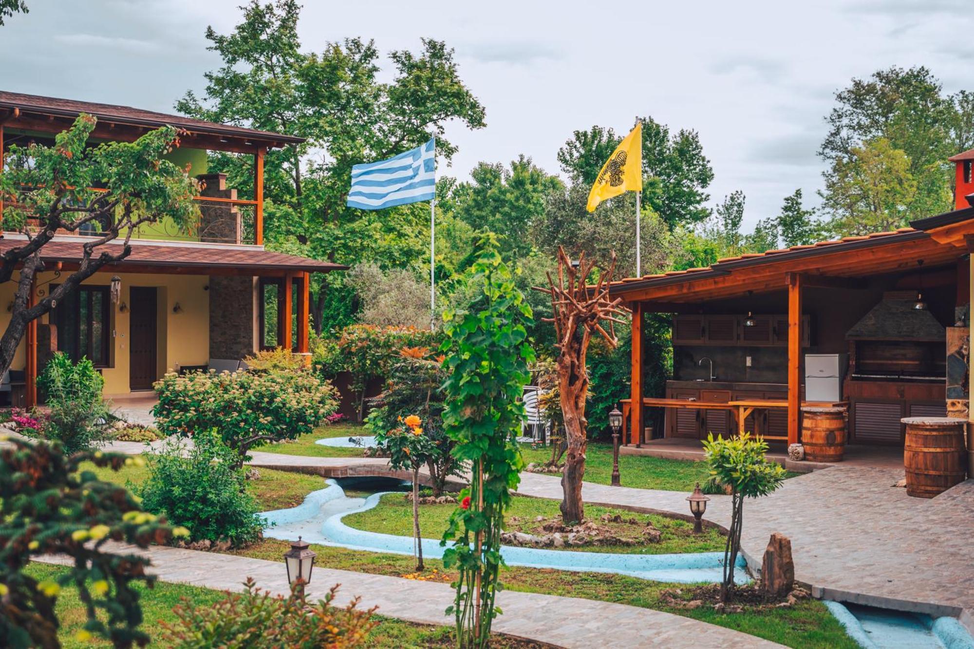 Simi Luxury Suites Pláka Litókhoro Eksteriør bilde